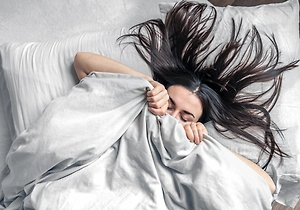 Девушка попросила начальство разрешить ей спать 9 часов в сутки и была уволена