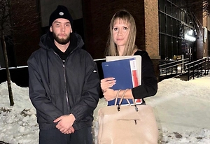 Украинский футболист Колесник предстал с фингалом после задержания за драку с военкомами