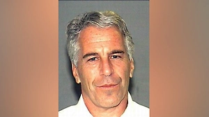 Похожий на Эпштейна турок устал от сравнений с ним и решил сменить имидж