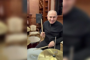 Пашинян заплатил 250 долларов за онлайн-уроки игры на барабанах