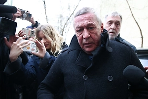 «Миша, давай по-другому!» Появилось видео, как Михалков переучивает Ефремова после тюрьмы
