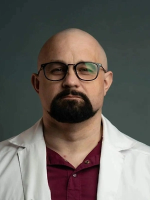 Еврейская автономная область всегда в лидерах, потому что да, вот такой северный тип употребления: они налегают на крепкое, и в пересчете на человека в литрах получаются очень большие цифры