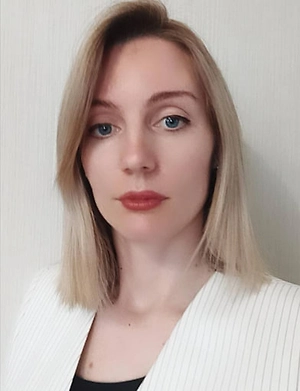 В любом возрасте важно помнить, что «Кока-кола» — это десертный напиток, лакомство, а не вода для утоления жажды. Как и любой другой продукт, она безопасна в редких случаях употребления, но при бесконтрольном употреблении превращается в фактор риска. Если подросток пьёт колу в таких количествах, что это приводит к медицинским последствиям, значит, проблема не в самом напитке, а в отсутствии контроля и чувства меры.