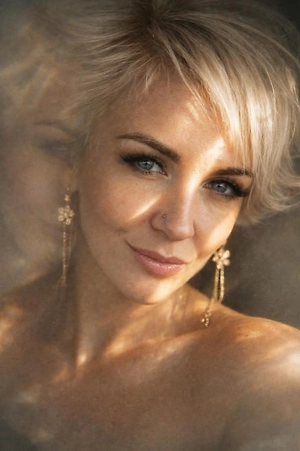 Детям важно прививать понимание ценности пищи. Совместные походы за покупками и приготовление блюд помогают осознать ценность каждой порции и избежать переедания. Не менее значима и взаимная поддержка: когда вся семья участвует в изменении рациона, шансы на успешное внедрение новых привычек значительно возрастают.