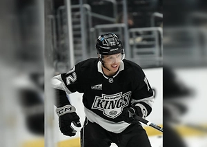 Панарин отдал две голевые передачи в дебютном матче за «Лос‑Анджелес Кингз» 