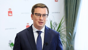 Фиксируем распространение новой схемы — мошенники начали активно рассылать гражданам фейковые уведомления о якобы назначенных штрафах «за использование запрещённых ресурсов». Как правило, такие сообщения приходят по электронной почте, в мессенджерах или в виде SMS и оформлены в псевдоофициальном стиле — с упоминанием государственных органов, ссылками на «постановление» и требованием срочной оплаты.