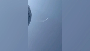 Момент удара по иранским ракетам в ОАЭ попал на видео

