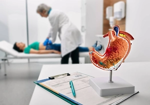 Гастроэнтеролог раскрыл, как модный гонконгский напиток убивает желудок