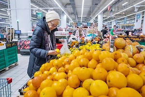 Россиянам назвали список продуктов, которыми выгодно закупиться к весне оптом