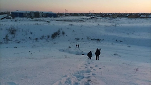 Женщина и ребёнок найдены мёртвыми в овраге в Оренбургской области
