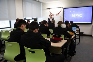 В Минпросвещения рассказали об изменениях в программе изучения обществознания