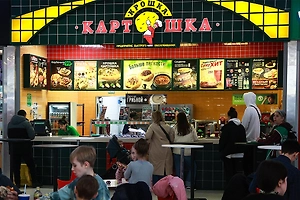 Директора франшизы «Крошка-картошка» арестовали после избиения женщины в Москве