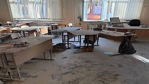 Появились фото из класса красноярской школы, где восьмиклассница устроила поджог