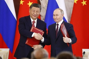 Мимика скажет всё: Как выглядит лицо Си Цзиньпина на встречах с Путиным и западными политиками