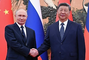 Ушаков раскрыл главные темы полуторачасовых переговоров Путина и Си Цзиньпина