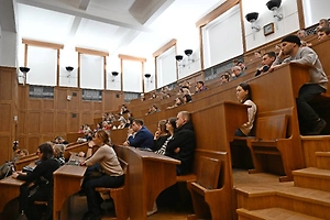 Минобрнауки сократило 47 тысяч платных мест в вузах по ряду направлений