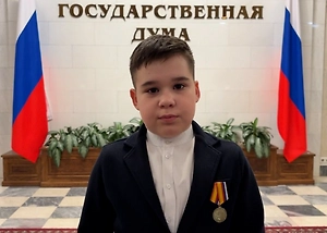 Медаль на груди и доброта в сердце: Life.ru публикует трогательную историю 10-летнего Тимофея, который помогает бойцам СВО