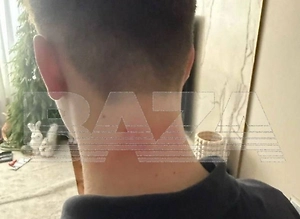 Физрук применил удушающий приём к школьнику и назвал его собакой в лицее Подмосковья