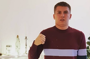 Комик Щербаков прилетел в Казахстан вслед за Сабуровым