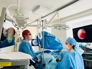 Во Владивостоке врачи спасли женщину с забытым стентом в почках, ставшим камнем