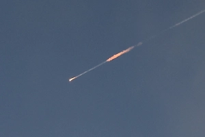 В Израиле восемь человек погибли при ударе ракеты в жилой дом в Бейт-Шемеше