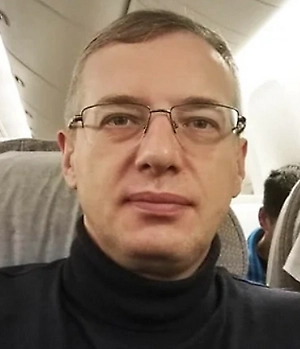 Пять бюджетных гаджетов — датчик протечки воды, сервопривод на кран, газовый анализатор, дымовой извещатель и комбинированный датчик с беспроводной связью — могут в совокупности создать своего рода эффективный щит безопасности для вашего жилья. Эти устройства работают проактивно, заранее предотвращая возможные угрозы, тем самым избавляя жильцов от крупных расходов на ремонт полов, стен, а также компенсации ущерба соседям или коммунальным службам. Благодаря этому снижается не только риск финансовых потерь, но и стресса, связанного с устранением последствий непредвиденных аварий.