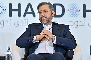 Замглавы МИД Ирана: Мы атакуем любые базы США в регионе, если их не закроют